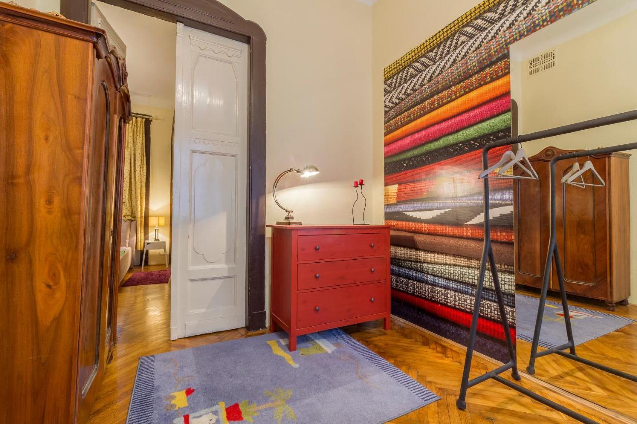 Bessara Apartment Boedapest Buitenkant foto