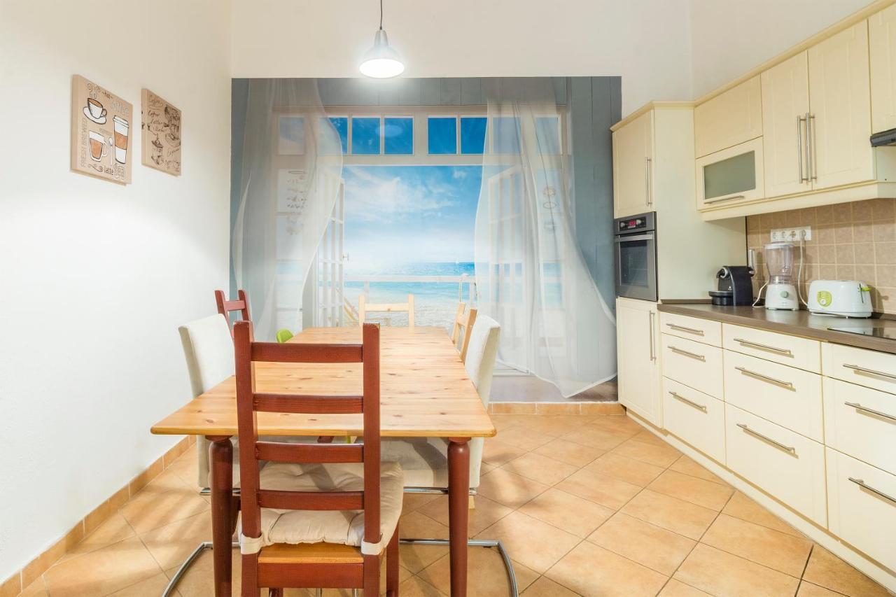 Bessara Apartment Boedapest Buitenkant foto